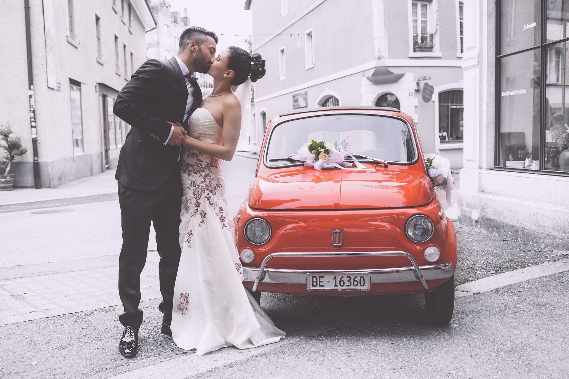 mbolli-wedding-2264973_1920